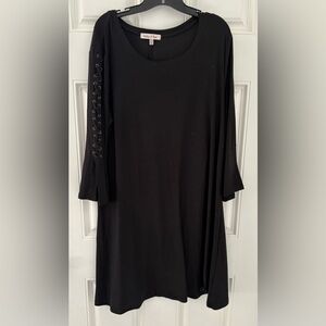 Chic Black Lace-Up Sleeve Dress